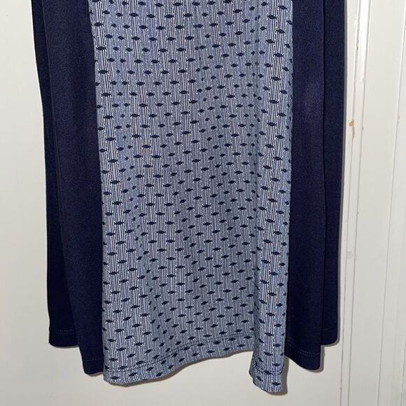 CAbi navy blue & white strappy rayon camisole/tank top - Picture 3 of 10